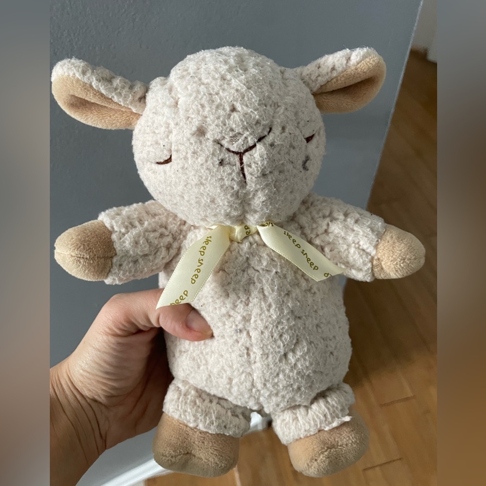 Cloud B. Sleep Sheep On The Go™